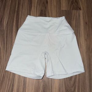 Set Active Sportbody Shorts in Platinum